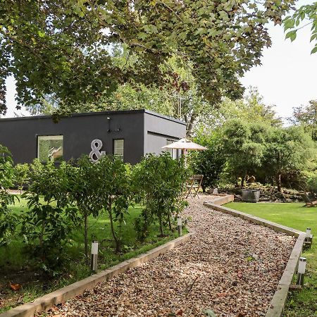 Kub House Villa Tring Exterior photo